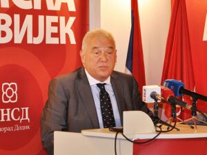 Микеш: Опозиција против власти па макар и на општу штету