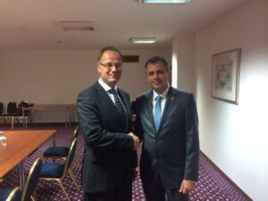 Радојичић са мађарским шефом дипломатије о изборима у БиХ