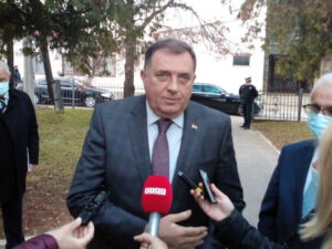Додик: Ако не буде аранжмана са ММФ-ом, разговараћемо са Београдом