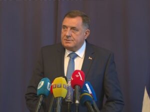 Додик: Нећемо формирати мигрантске центре у Српској