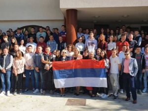 Цвијановић: Из буџета предсједнице Републике 25.000 евра за Српску гимназију у Будимпешти